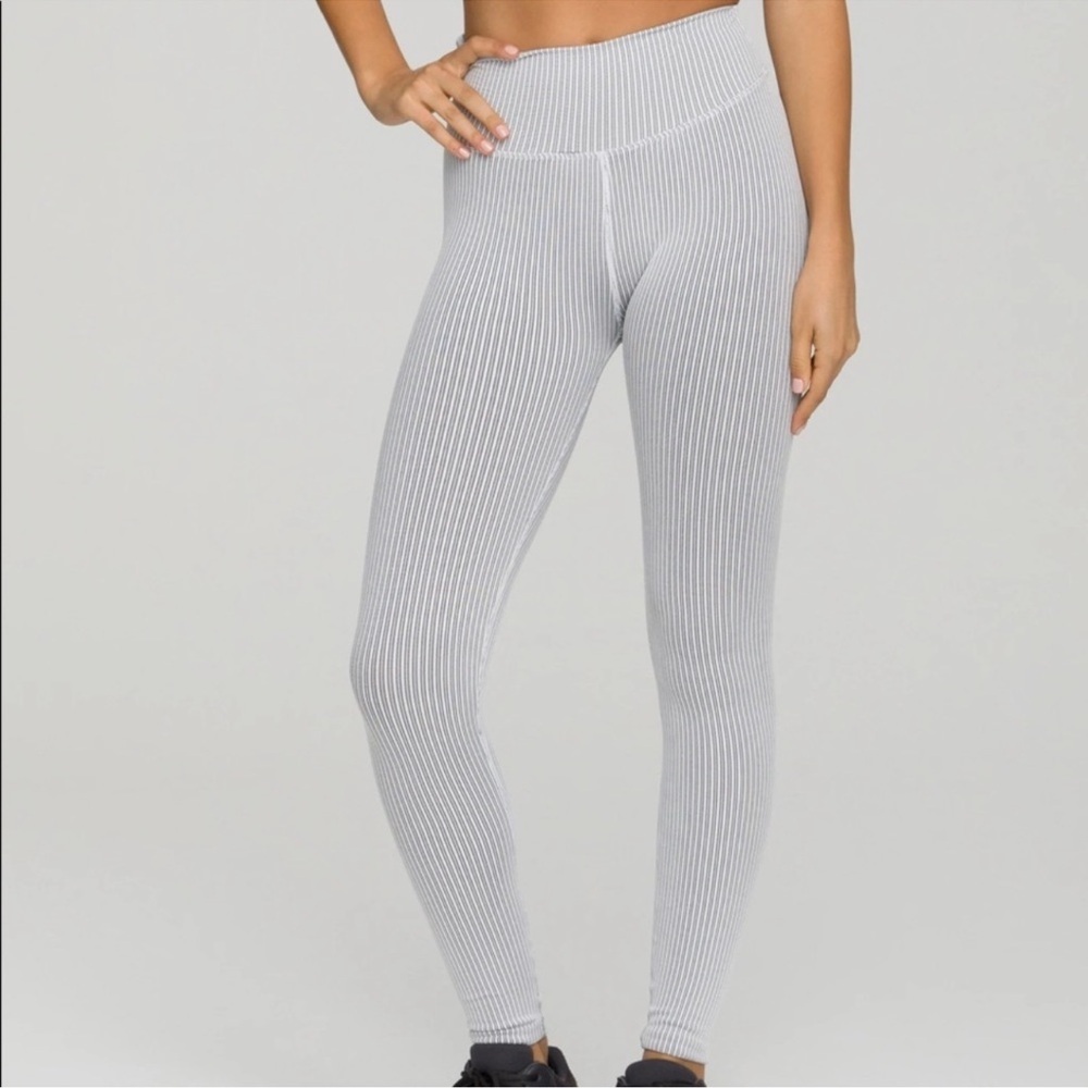 Good American Seamless Core Power Compression Ribbed Leggings